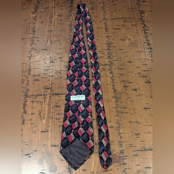 Krizia 100% Silk Patterned Geometric Tie - Picture 7 of 11